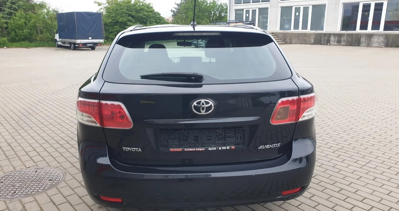 Toyota Avensis cena 23999 przebieg: 269989, rok produkcji 2009 z Elbląg małe 781